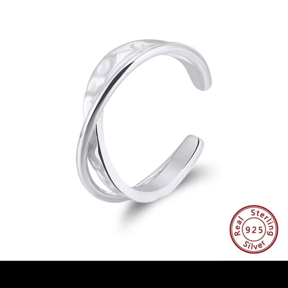 Ena 925 Sterling Silver Hammered Cris Cross Shaped Adjustable Ring